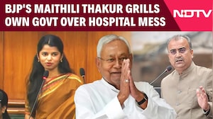 Bihar News | "Explain Again": BJP's Maithili Thakur Questions Minister Over Hospital