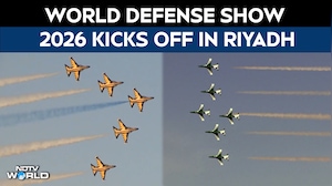 Fighter Jets Roar Over Riyadh As Saudi Arabia Hosts Massive World Defense Show