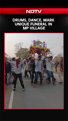 Video: Madhya Pradesh News | MP Village Gives Unique Farewell To Man After His Death With Drums & Dance