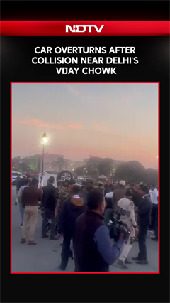 Delhi News | SUV Flips After Collision With Another Car At Vijay Chowk In Delhi