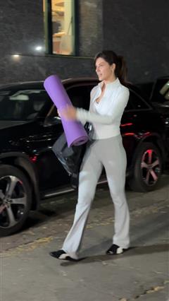 Elnaaz Norouzi Steps Out After Gym Session in Bandra