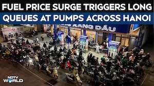Vietnam News | Long Queues Seen At Hanoi Gas Stations As Fuel Prices Surge Amid Middle East Tensions