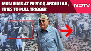 Farooq Abdullah News | Man Aims At Farooq Abdullah, Tries To Pull Trigger, Caught In Time