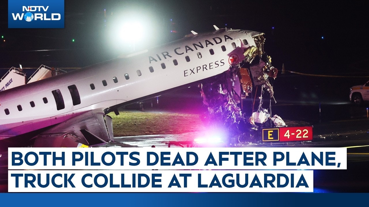 Air Canada Crash News | Air Canada Express Plane Collides With Ground Vehicle In New York, 2 Dead