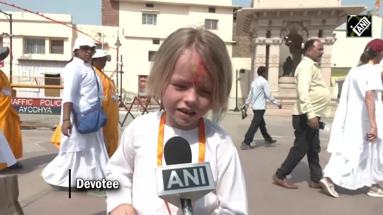 VIDEO: गर्मी बहुत है लेकिन... अयोध्या आए जर्मनी के अंजनेय ने रामलला को देखकर क्या बोला?