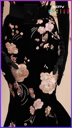 Is Anne Hathaway One of the Best-Dressed Celebrities at the 2026 Oscars? Decide For Yourself