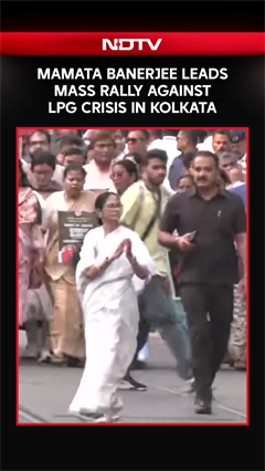 Video: Mamata Banerjee Rally | Mamata Banerjee Leads Mass Rally Against LPG Crisis In Kolkata