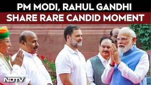 PM Modi News | PM Modi, Rahul Gandhi Share Rare Candid Moment At Phule Tribute Event