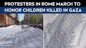 Israel Gaza War | Protesters In Rome March With Shroud Engraved With Names Of Children Killed In Gaza