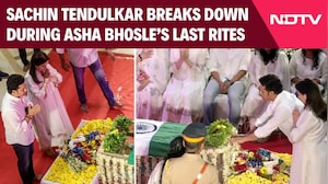 Asha Bhosle Funeral | Mumbai: Sachin Tendulkar Breaks Down In Tears During Asha Bhosle's Last Rites