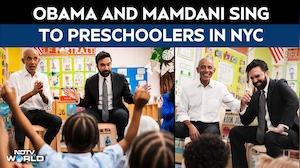 Obama And Mamdani Sing &ldquo;Wheels On The Bus&rdquo; To Preschoolers