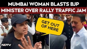 Viral Video | Angry Mumbai Woman Lambasts Police & BJP Minister At Rally Over Traffic Jam