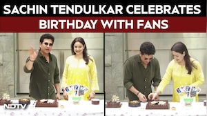 Sachin Tendulkar Birthday | Sachin Tendulkar Turns 53, Celebrates B'day With Fans At His Residence