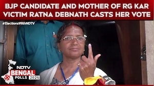 Bengal Polls | BJP Candidate And Mother Of RG Kar College Victim Ratna Debnath Casts Her Vote