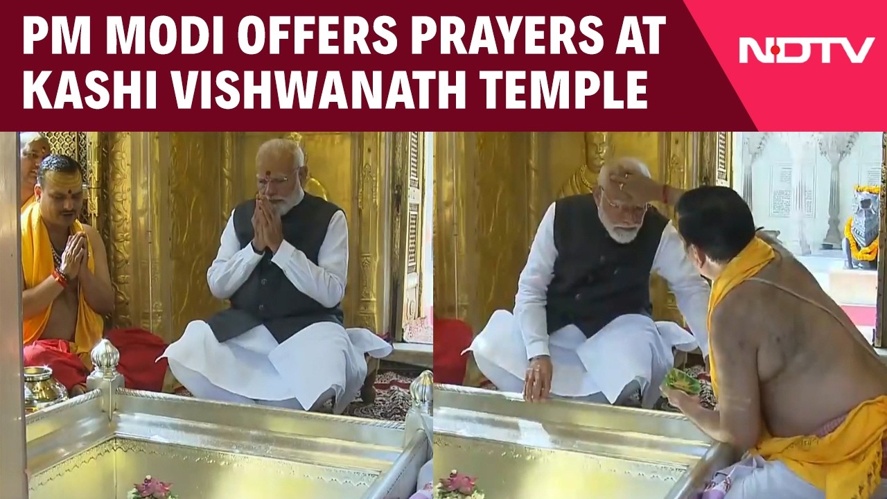 PM Modi Offers Prayers At Kashi Vishwanath Temple In Varanasi