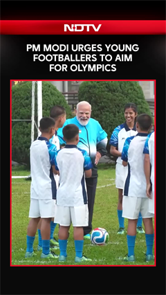 PM Modi Urges Young Footballers To Aim For Olympics