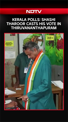 Kerala Elections | Congress MP Shashi Tharoor Casts His Vote In  Thiruvananthapuram