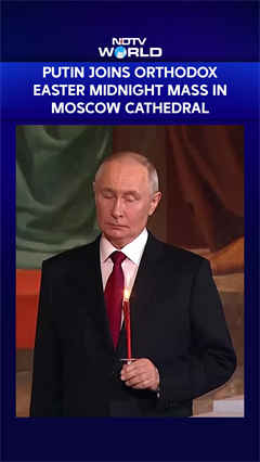 Putin Joins Orthodox Easter Midnight Mass in Moscow Cathedral