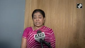 वो हत्यारी हमें भी मार डालेगी... सोनम रघुवंशी की जमानत पर डरने लगी राजा रघुवंशी की मां