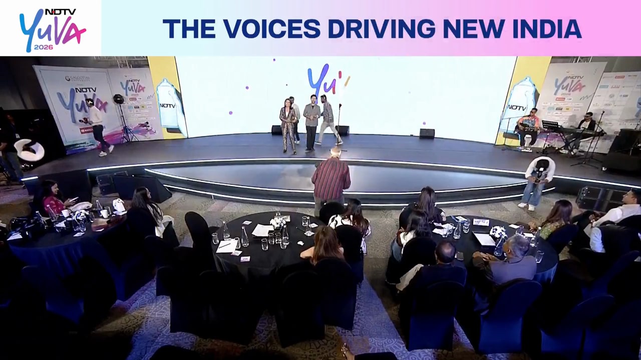 Nayab Midha On ‘Azad Kavita’, Struggle And The Story Behind ‘Muskurrao’