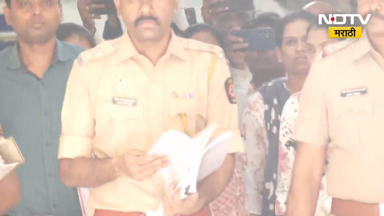 TCS प्रकरणातील Nida Khan अखेर पोलिसांच्या ताब्यात, पोलीस तिला घेऊन कोर्टात दाखल | NDTV मराठी