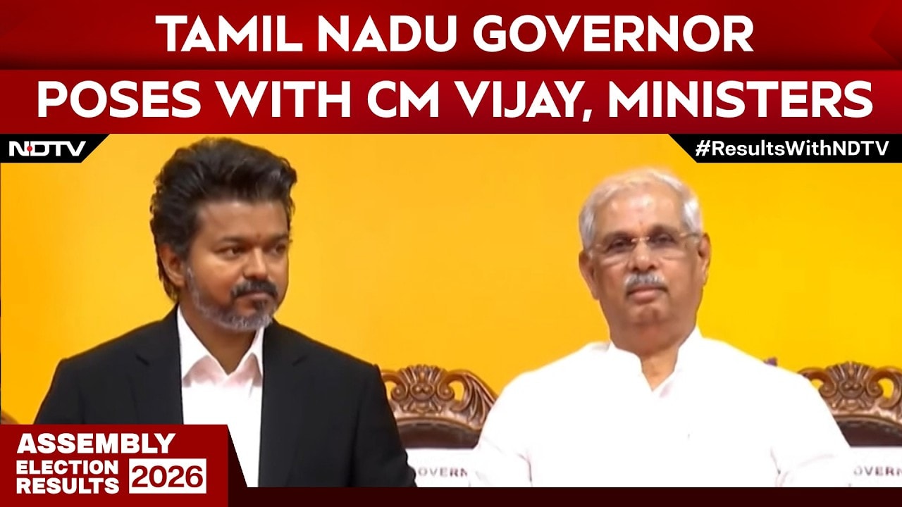 Vijay Oath News | Tamil Nadu Governor Poses With CM Vijay, Ministers After Oath Ceremony
