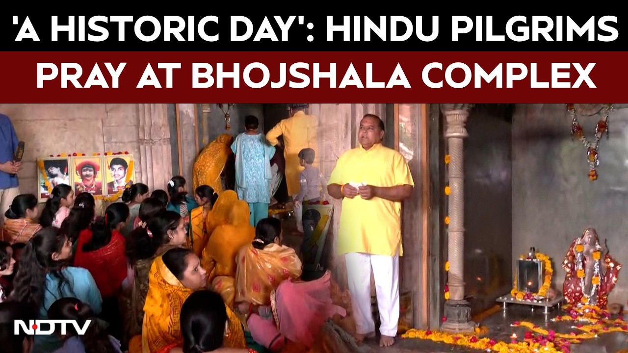 Bhojshala Temple News | Hindu Devotees Offer Prayers at Bhojshala After High Court Verdict
