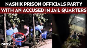 Viral Video | Nashik Road Jail Officials Drink Alcohol With Accused Out On Bail In Prison Quarters