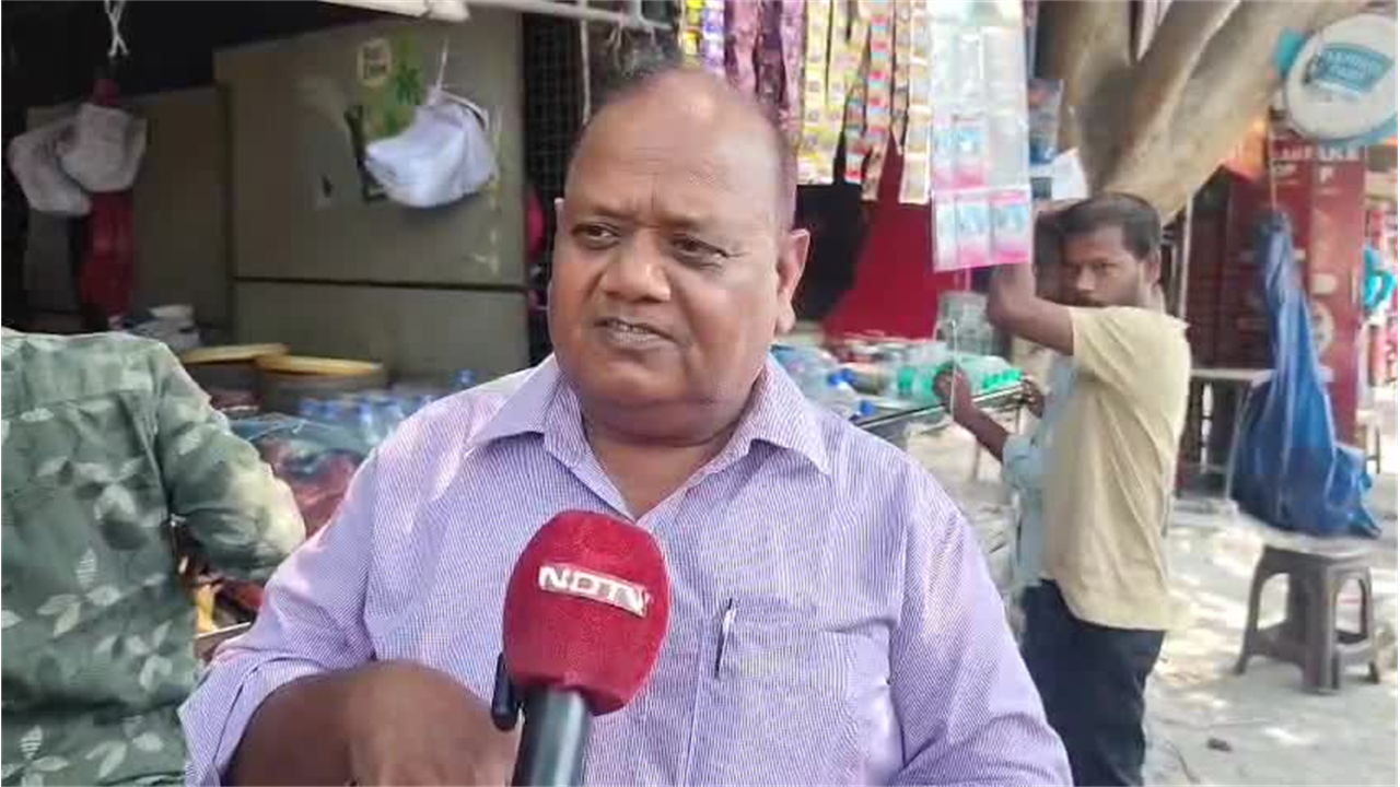 समोसा सिग्नेचर डिश बनने पर क्या बोले प्रयाराज के स्थानीय लोग?