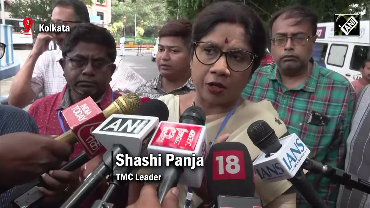 &ldquo;People Inside Strong Room&rdquo;: TMC Minister Shashi Panja Alleges EVM Tampering