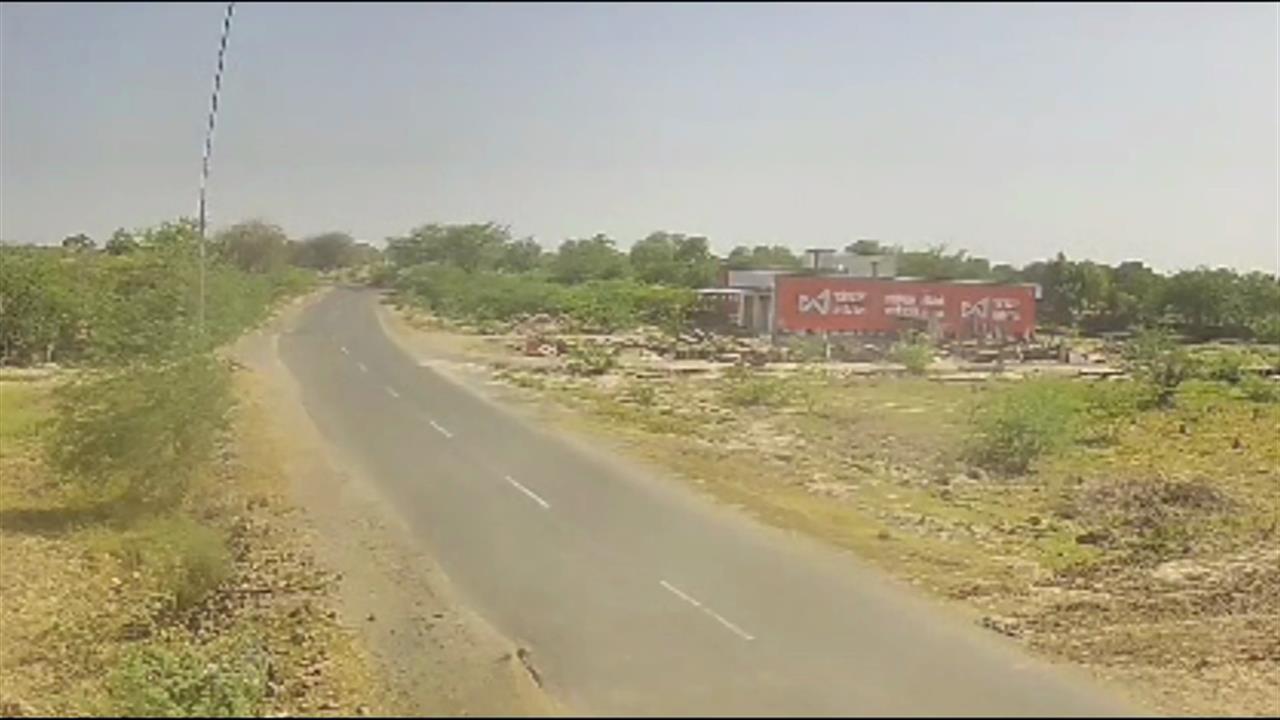CCTV में कैद हुई मौत की लाइव टक्कर, 10 फीट हवा में उछले सगे भाई