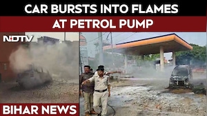 Bihar News | Car Catches Fire at Petrol Pump in Jehanabad, No Casualties Reported