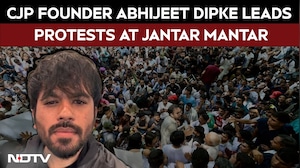 Cockroach Janta Party Protest: CJP Founder Abhijeet Dipke Leads Student Protests At Jantar Mantar