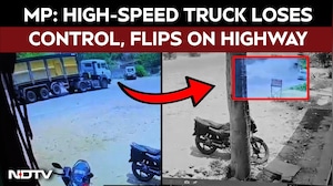 Chitrakoot Horror: Speeding Truck Flips Dramatically, Bolero Narrowly Escapes