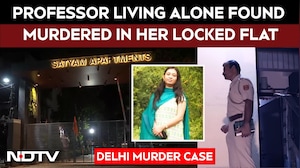 Delhi Professor Murder | Bengal Couple Travelled 1,400 km To Kill Professor. How Cops Found Them