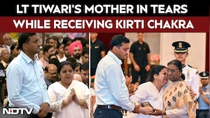 Gallantry Awards 2026 | President Murmu Consoles Mother As Lt Tiwari Gets Kirti Chakra Posthumously
