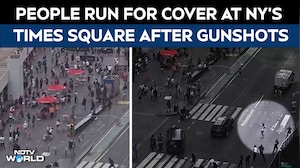 Times Square Shooting | 1 Hurt As Shots Fired At New York's Times Square, People Run For Cover