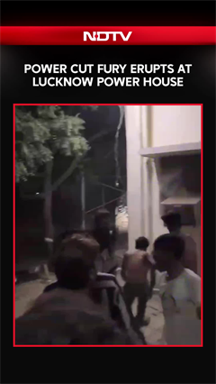 Lucknow Power Cut Protest Turns Violent, Angry Residents Storm Power House; Vehicles Damaged