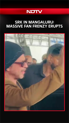 Shah Rukh Khan's Arrival in Mangaluru Sparks Fan Frenzy | Watch