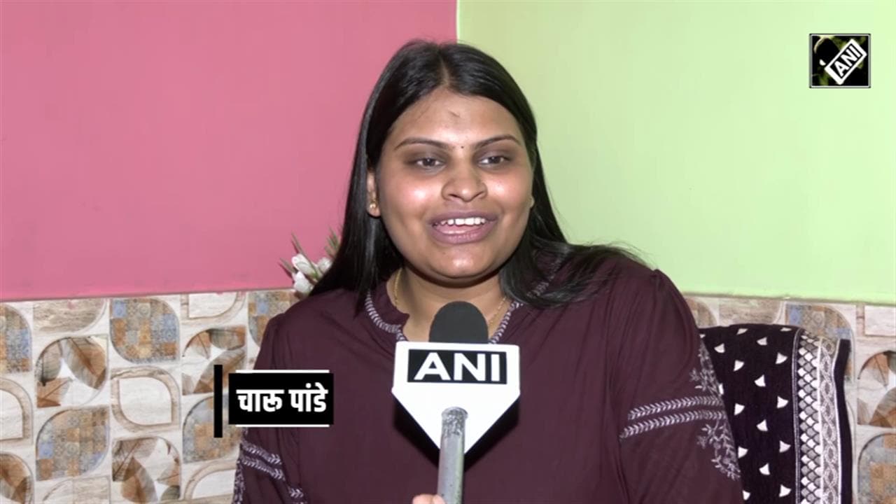 एक साथ पास कर डाले 19 सरकारी एग्जाम, देखें इस 'जीनियस' बेटी का सबसे बड़ा सीक्रेट