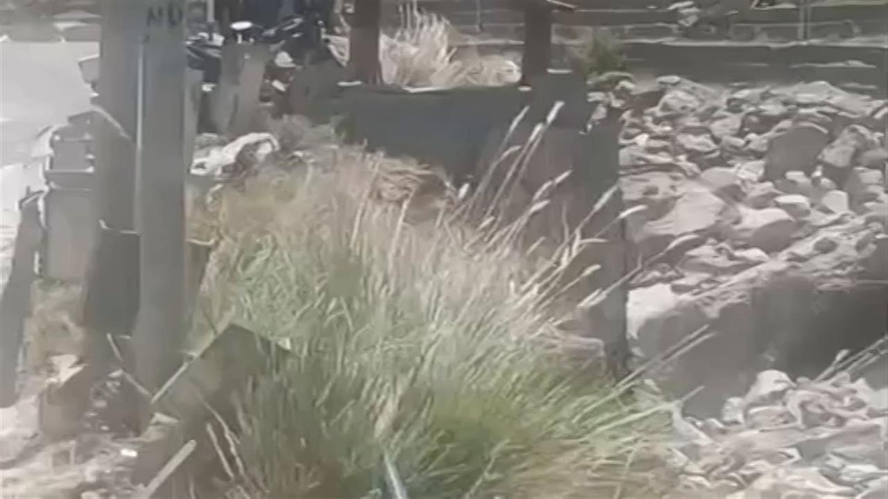 हिमाचल में बड़ा हादसा, अचानक नदी में गिरा लोहे का पुल