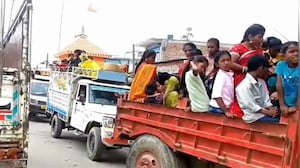 भारत-नेपाल बार्डर पर वाहनों पर लग रहा 2500 रुपये का जुर्माना, ऑनलाइन भंसार से हड़कंप