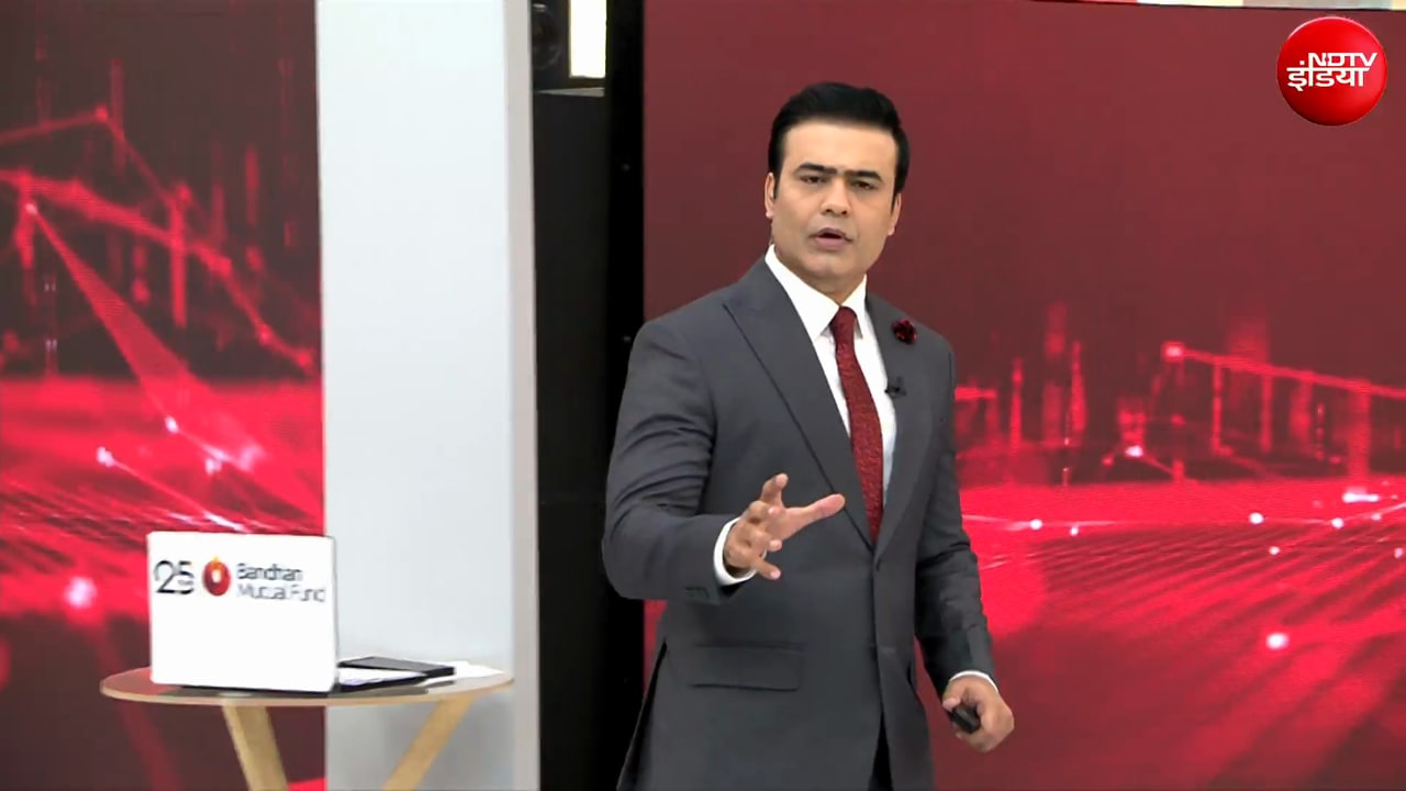 कौन हैं पटना के रोशन आनंद सर? जिन्होंने खोला खान सर के खिलाफ मोर्चा