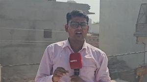 संभल में सरकारी भूमि पर बनी अवैध मस्जिद पर चला प्रशासन का बुलडोजर