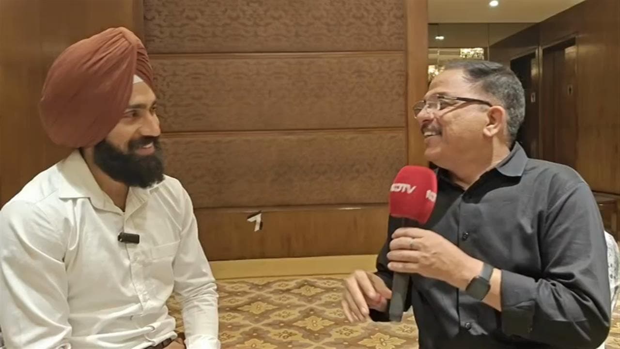 लोग मेरा टाइम गलत बोलते हैं, दुख होता है… 100 मीटर दौड़ में रिकॉर्ड बनाने वाले गुरिंदरवीर की कहानी