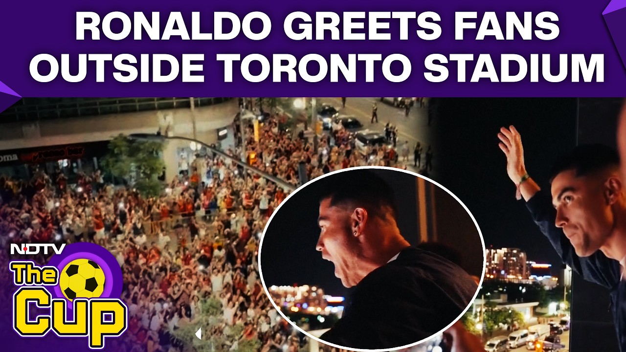 Ronaldo | Ronaldo Greets Cheering Fans Outside Toronto Stadium