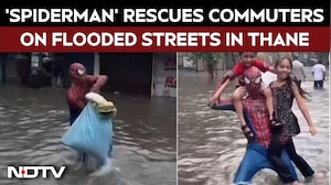 Maharashtra Rain News | 'Spiderman' Rescues Commuters On Flooded Streets In Thane | Viral Video