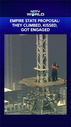 Empire State Proposal : They Climbed, Kissed and Got Engaged