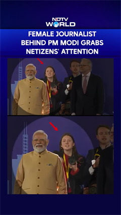 Female Journalist Behind PM Modi Grabs Netizens' Attention