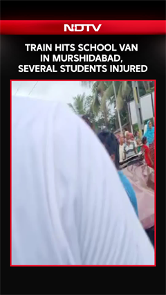 Murshidabad Train Accident |  Train Collides With School Van In West Bengal's Murshidabad